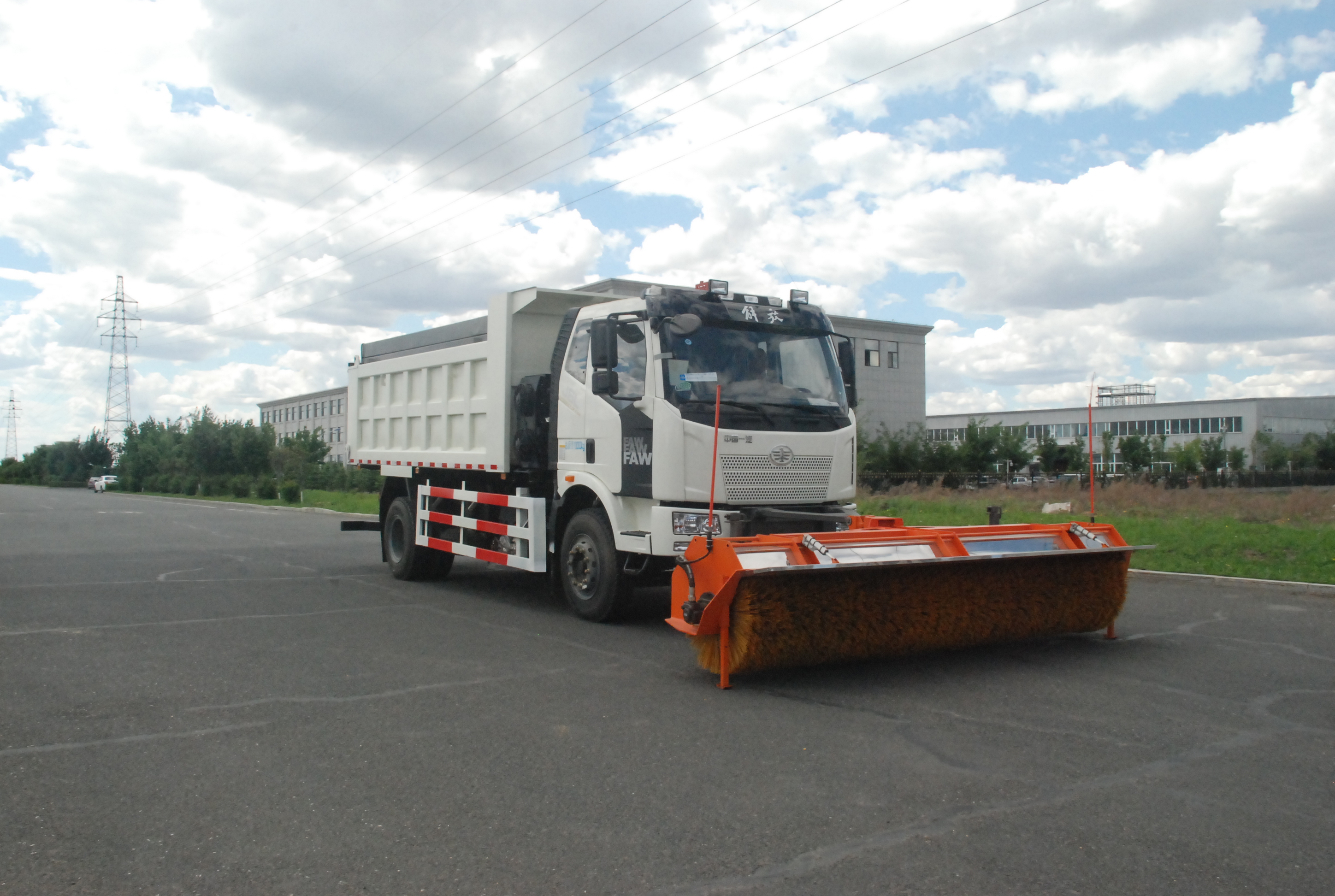 BLD5180TCXCA6型（18噸）綜合除雪車(chē)(圖1)